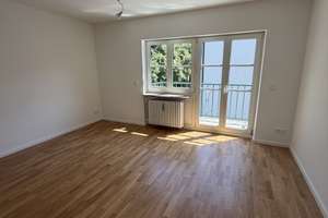 Erstbezug nach umfassender Sanierung – hochwertige 2-Zimmer-Wohnung mit zwei Balkonen in Nymphenburg – Ferdinand-Maria-Straße 51, 80639 Nymphenburg, München – Vorschaubild 2