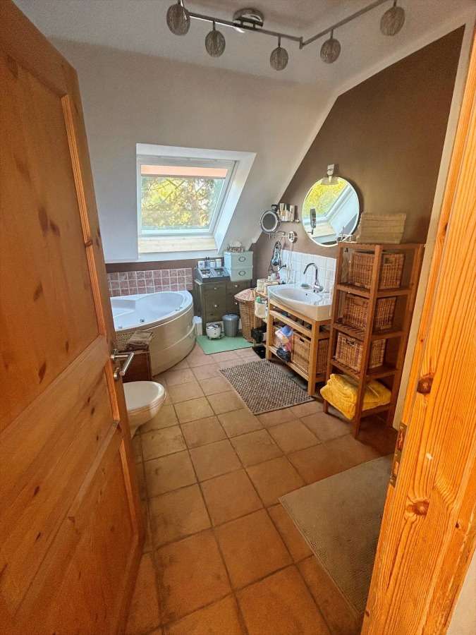 Immobilie in Monheim am Rhein - Zweifamilienhaus mit Potential - Wohnen und Arbeiten auf 322 m² Fläche - Bild 13