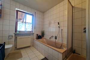 Sonnenverwöhnter Wohntraum in idyllischer Lage ! Hochwertig, top Zustand und toller Garten. – Cham (Kreis) – Vorschaubild 27