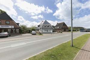 Ansprechendes Wohn- und Geschäftshaus in hochfrequentierter Lage entlang der Hauptstraße von List – Die vollständige Adresse der Immobilie erhältst du vom Anbieter., 25992 List (Sylt) – Vorschaubild 4