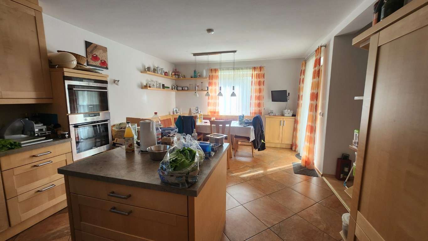 Immobilie in Fahrenzhausen - Idyllisches Zweifamilienhaus in Fahrenzhausen - Bild 1