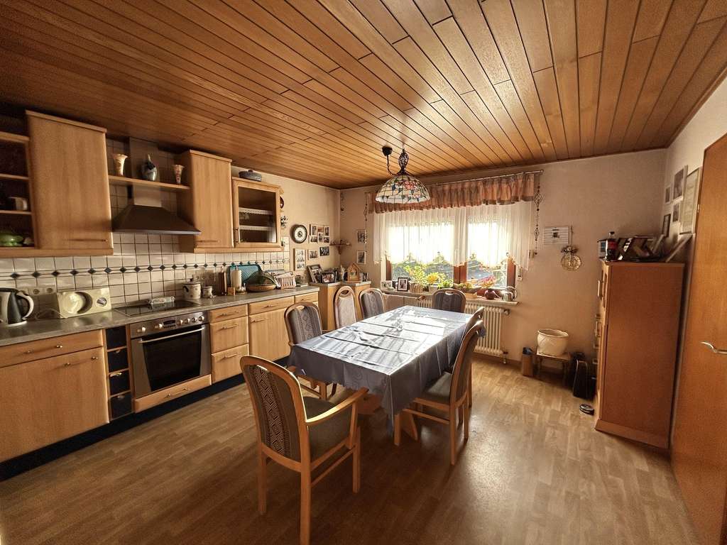 Immobilie in Bürdenbach - Nähe Horhausen, Doppelhaushälfte mit großem Grundstück sowie zusätzlichem Waldgrundstück - Bild 4