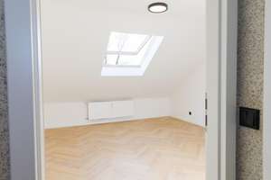 Frisch sanierte DG Wohnung mit EBK + Kamin – Weseler Straße 164, 46149 Alsfeld, Oberhausen – Vorschaubild 8