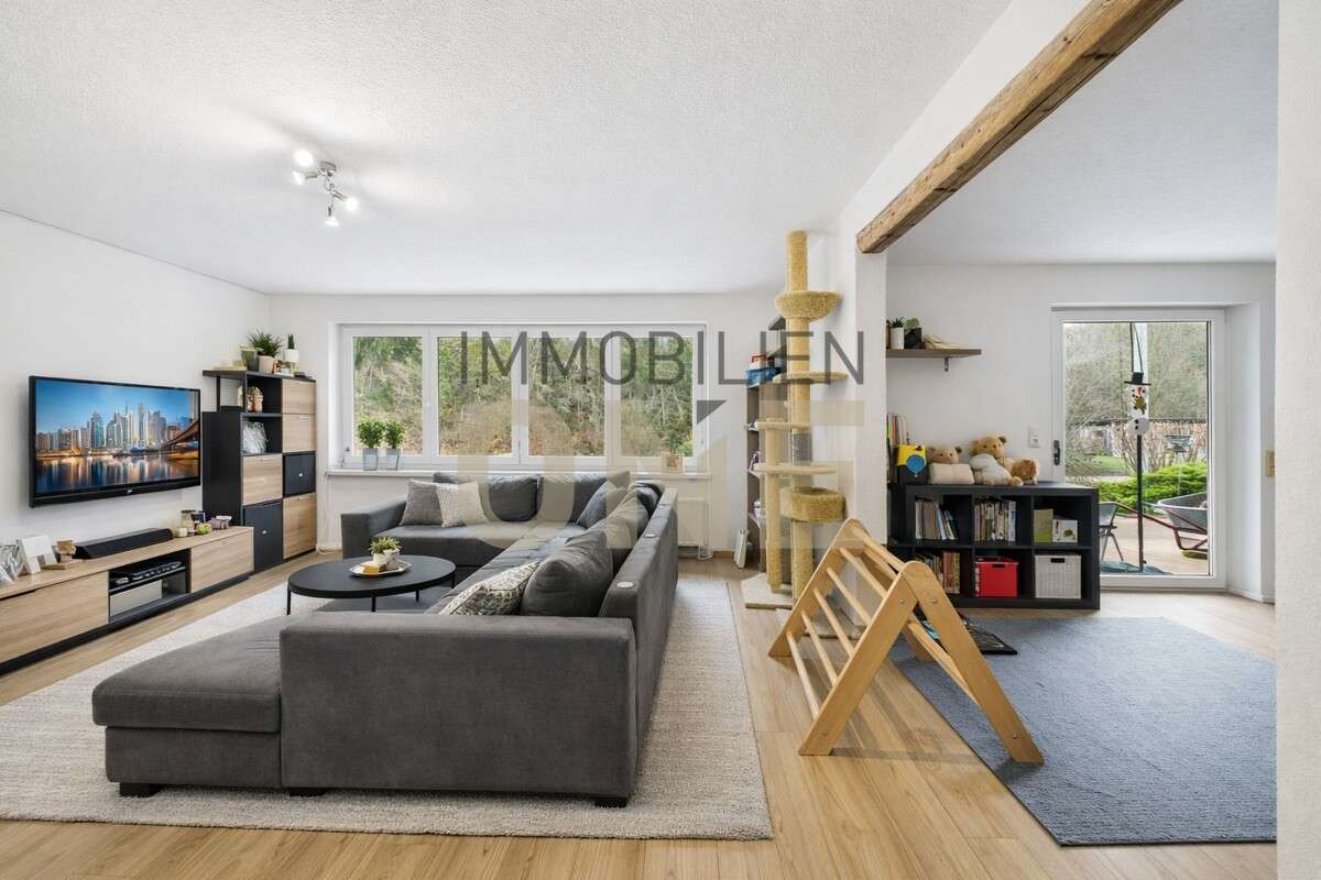 Immobilie in Altmannstein - Saniertes Zweifamilienhaus in idyllischer Lage mit Garten - Bild 7