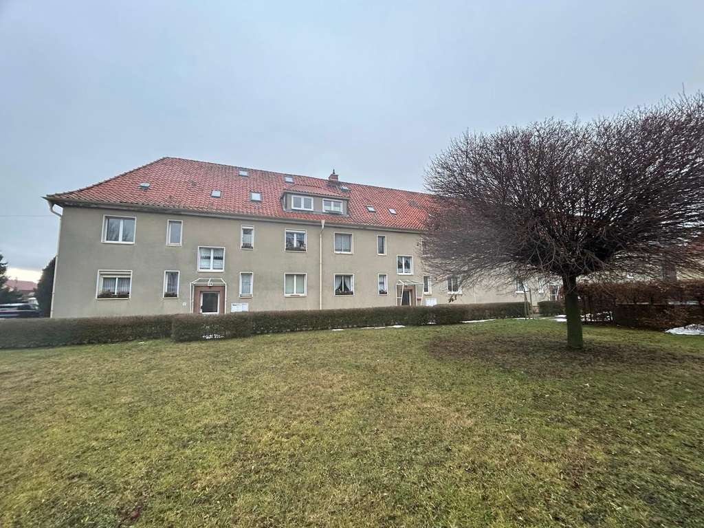 Immobilie in Halberstadt - Gepflegte 2-Zimmer-Eigentumswohnung mit Einbauküche und Außenstellplatz - Bild 0