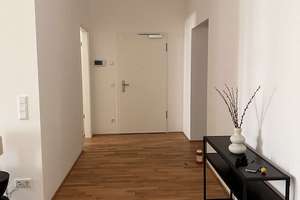 Attraktive 3-Zimmer-Erdgeschosswohnung mit Terrasse & Ankleide – Weintorstraße 12, 55116 Altstadt, Mainz – Vorschaubild 3