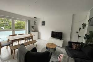 4-Zimmer Reihenmittelhaus mit Carport in Würzburg-Keesburg