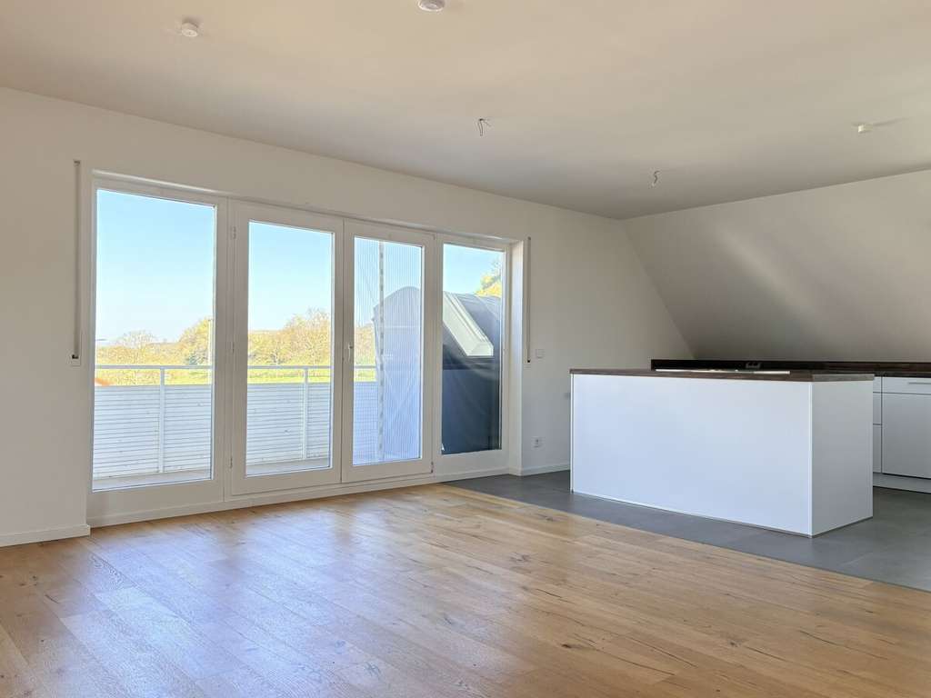 Immobilie in Vogtsburg im Kaiserstuhl - Bezugsfreie Eigentumswohnung in gepflegtem Zweifamilienhaus auf Erbbaurecht - Bild 4