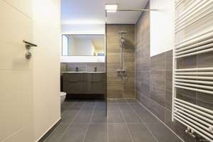 **VISTA Immobilien** Exklusive 4-Zimmer-Maisonettewohnung im Architektenhaus – kernsaniert 2026 – Die vollständige Adresse der Immobilie erhältst du vom Anbieter., 64289 Kranichstein, Darmstadt – Vorschaubild 9