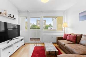 Urban wohnen in Frankfurt Nied  - Hochwertig modernisiertes Studio mit 40m², sofort bezugsfrei! – Die vollständige Adresse der Immobilie erhältst du vom Anbieter., 65934 Nied, Frankfurt am Main – Vorschaubild 1