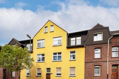 Modern. Hell. Sofort verfügbar./Modern. Bright. Available immediately.