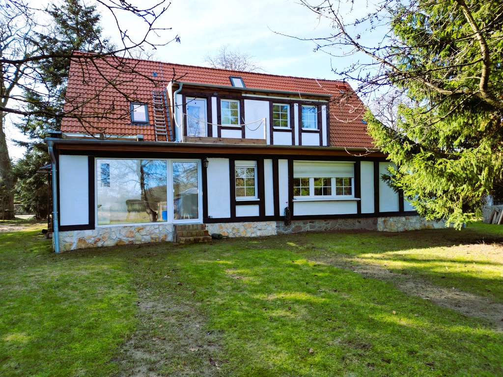 Immobilie in Nossentiner Hütte - Attraktive Kapitalanlage mit 3 Wohnungen in naturnaher Lage - Bild 2