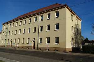 Geräumige Wohnung im 1.Obergeschoss sucht Nachmieter! – Leimbacher Straße 20, 99734 Nordhausen – Vorschaubild 2