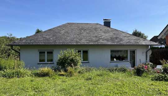 Bild von Die Lage macht den Unterschied – solider Bungalow in begehrter Ortsrandlage