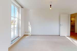 RE/MAX - Exklusive 2-Zimmer-DG-Galerie-Whg mit Terrasse in München! – Die vollständige Adresse der Immobilie erhältst du vom Anbieter., 81377 Großhadern, München – Vorschaubild 7
