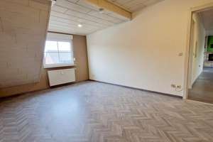 Offen gestaltete Traumwohnung mit Kamin und Tageslichtbad! Ab sofort!  – Straßburger Str. 246, 46045 Dümpten, Oberhausen – Vorschaubild 8
