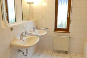 Tolles 2-Familienhaus mit Einliegerwohnung in TOP Zustand in ruhiger Wohnsiedlung in Zwönitz – Erzgebirgskreis – Vorschaubild 32
