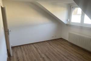 2 ZKB Dachgeschosswohnung in Bitburg zu vermieten – Die vollständige Adresse der Immobilie erhältst du vom Anbieter., 54634 Bitburg – Vorschaubild 5
