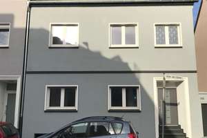 Modernisiertes Single / Pendler / Büro - Apartment (EG Straße)