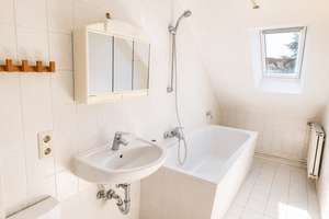 Charmante 2-Zimmer-Wohnung mit Dachterrasse in bester Lage – Einumer Straße 95, 31135 Oststadt / Stadtfeld, Hildesheim – Vorschaubild 7
