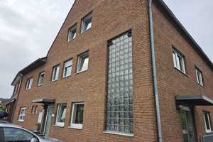 Zons: Vielseitig nutzbares, großzügiges  MFH, teilvermietet, auf großem Grundstück, 2 Garagen, 2 – Deichstraße 23, 41541 Neuss (Rhein-Kreis) – Vorschaubild 2