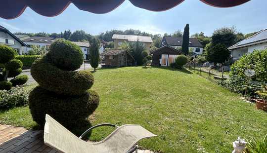 Bild von Ihr Traumhaus mit Einliegerwohnung in guter Lage in Niedernhausen!