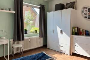++ GEMÜTLICH IN MITTELGÖNRATH MIT KÜCHE und BALKON ++ – Zeppelinstr. 60, 42655 Solingen-Mitte, Solingen – Vorschaubild 9