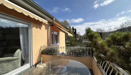 Bild von Gepflegtes und vielseitiges Wohnhaus in sonniger Hang- und Waldrandlage