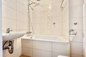 3-ZIMMER-WOHNUNG IN HANNOVER-NORD – Die vollständige Adresse der Immobilie erhältst du vom Anbieter., 30165 Hainholz, Hannover – Vorschaubild 7