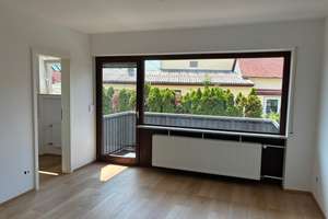 Helle 1-Zimmer Wohnung mit Balkon und Küche
