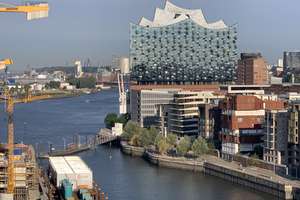 Mit Weitblick: Exklusive, möblierte 2 Zimmer-Wohnung! – Großer Grasbrook 19, 20457 HafenCity, Hamburg – Vorschaubild 2