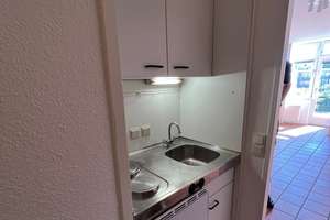 Sülz: Ruhiges, gemütliches Appartement mit Aufzug in schöner grüner Lage zu vermieten ! – Die vollständige Adresse der Immobilie erhältst du vom Anbieter., 50939 Sülz, Köln – Vorschaubild 2