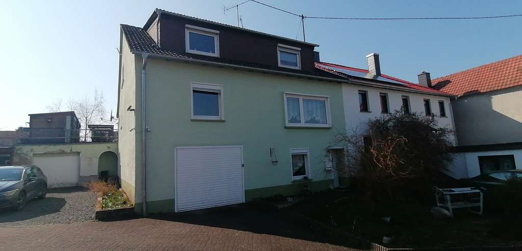 Immobilie in Fohren-Linden - Wohnen mit Herz und Platz – großzügige Doppelhaushälfte mit Terrasse - Bild 0