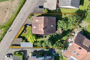Idyllisch gelegenes Einfamilienhaus mit Einliegerwohnung in Ortsrandlage – Breisgau-Hochschwarzwald (Kreis) – Vorschaubild 2