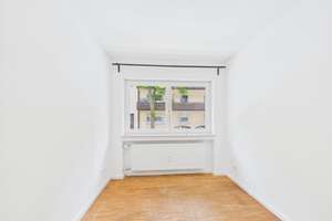 Schöne 4-Zimmer-Wohnung mit Gartenblick & Tiefgaragenstellplatz in Karlsruhe-Weststadt/Mühlburg – Die vollständige Adresse der Immobilie erhältst du vom Anbieter., 76185 Mühlburg, Karlsruhe – Vorschaubild 6