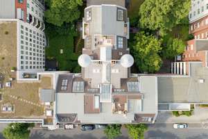 Exklusive DG-Wohnung mit Aufdachterrasse | 3 Zi | 131 m² | Klima | Aufzug | 500 m Ku’damm | IR-Sauna – Die vollständige Adresse der Immobilie erhältst du vom Anbieter., 10709 Wilmersdorf, Berlin – Vorschaubild 18