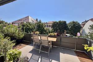 Neuwertige 5-Zimmer-Maisonette-Wohnung mit Dachterrasse und Aufzug in familienfreundlicher Lage – Lange Straße 24a, 1159 Löbtau-Nord, Dresden – Vorschaubild 3