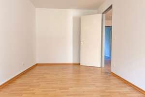 Befristung 4 Jahre!  2 Zimmer in güner Wohnlage mit Balkon! – Herthaplatz 11, 13156 Niederschönhausen, Berlin – Vorschaubild 6