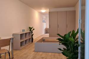 Möblierte 2-Zimmer-Penthouse-Wohnung inkl. Küchenzeile und Klimaanlage  -  in TOPLAGE # 22.1 – Friedrichstraße 61, 50676 Altstadt/Süd, Köln – Vorschaubild 6