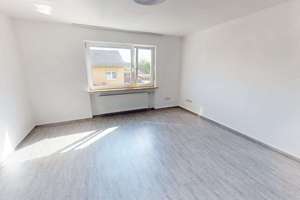 Sehr gepflegtes EFH mit Garten und 2 Garagen in ruhiger Top-Lage – Hochstraße 9, 65558 Gückingen – Vorschaubild 18