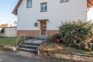 Viel Platz, sonniger Garten und Ausbaupotenzial: Ihr neues Zuhause in Beuren! – Konstanz (Kreis) – Vorschaubild 29