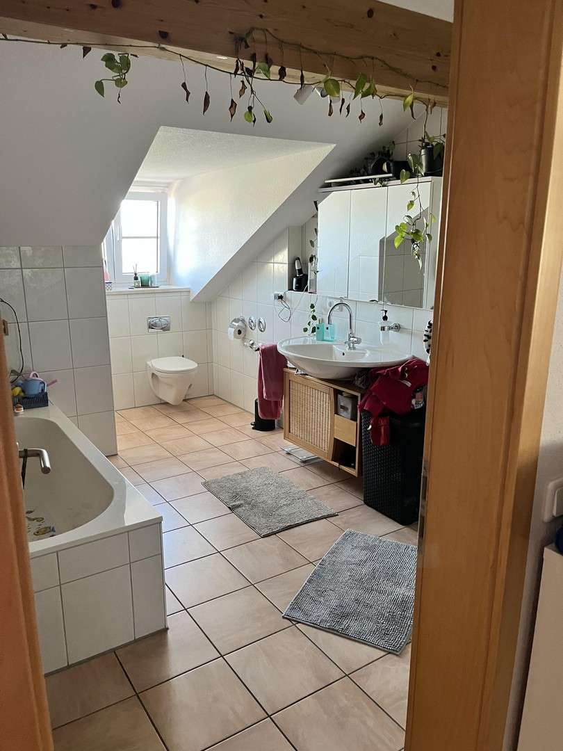 Immobilie in Schwangau - 3-Zimmer DG Wohnung m. Berg- u. Schlossblick in Schwangau, Nähe Forggensee - Bild 6