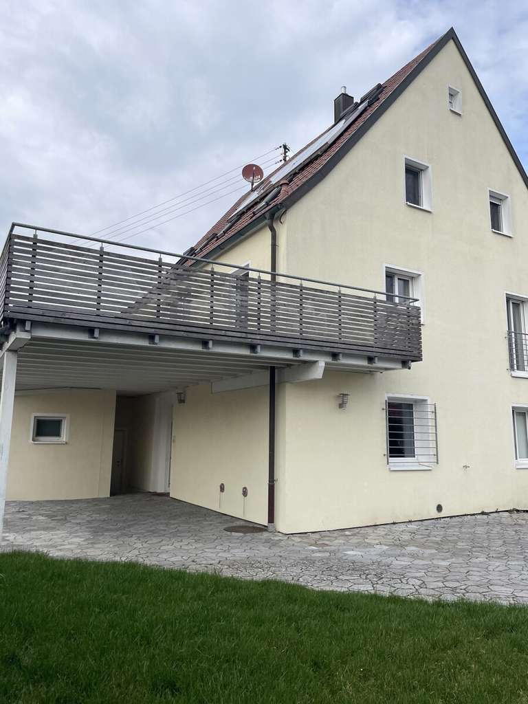 Immobilie in Rot am See - Rot am See:  Stilvoll saniertes Einfamilienhaus mit 2. Einheit-großzügigen Flächen und vielseitigen  - Bild 0