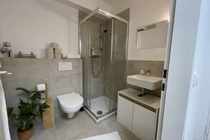 modernes Apartment am Kolpingplatz / voll möbliert / All-inclusive / sehr zentral in Rheinnähe – 40476 Golzheim, Düsseldorf – Vorschaubild 9
