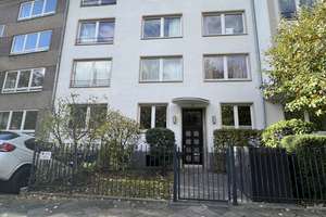 Moderne Hochparterre-Wohnung mit Gartennutzung in Oberkassel