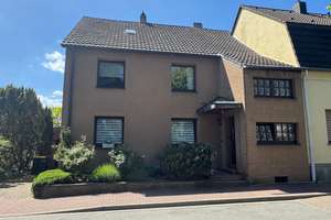Ein- bzw. Zweifamilienhaus: Gute Gelegenheit für Haus- und Gartenliebhaber – Die vollständige Adresse der Immobilie erhältst du vom Anbieter., 40723 Hilden – Vorschaubild 3
