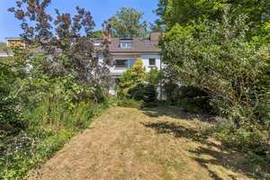 Endlich Platz für die Familie: Reihenhaus mit Garten in Frankfurt-Eckenheim