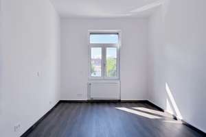 Erstbezug! Lichtdurchflutete und großzügige 2-Zimmer-Altbauwohnung mit 2 Balkonen.  – Veilchenstraße 17, 76131 Oststadt, Karlsruhe – Vorschaubild 11