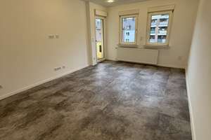 **Kernsanierte helle 3-Zimmer-Wohnung mit Balkon** in Mönchengladbach Zentrum – Leibnizstraße 40, 41061 Westend, Mönchengladbach – Vorschaubild 2