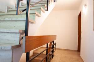 Großes und gepflegtes Haus mit drei Wohneinheiten - ideal für Familie, Generationen oder Vermietung – Die vollständige Adresse der Immobilie erhältst du vom Anbieter., 71334 Waiblingen – Vorschaubild 4